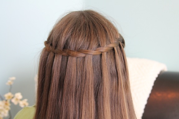 How To Do A Waterfall Braid With Curls Step By Step
