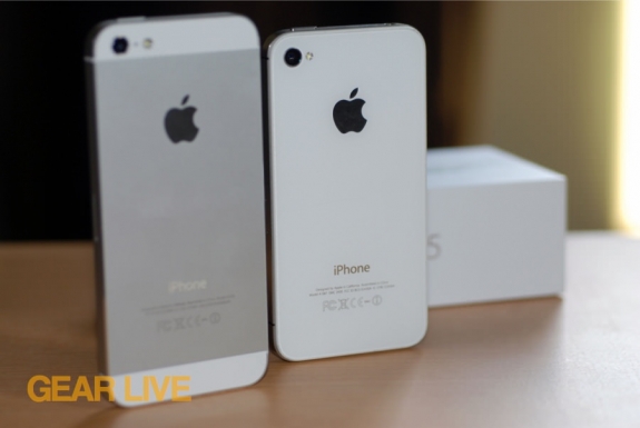 Iphone 5 White And Black Comparison