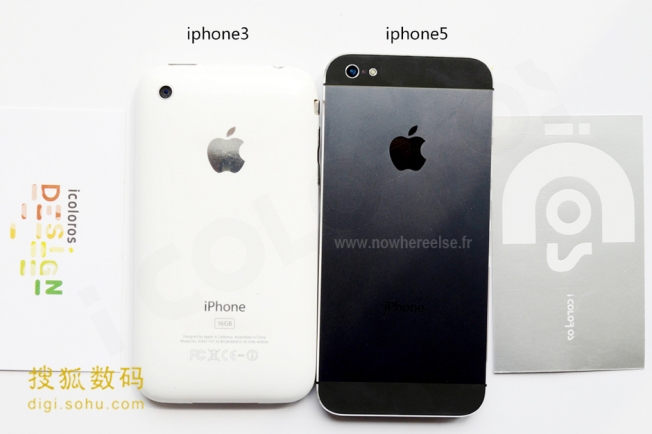 Iphone 5 White And Black Side By Side